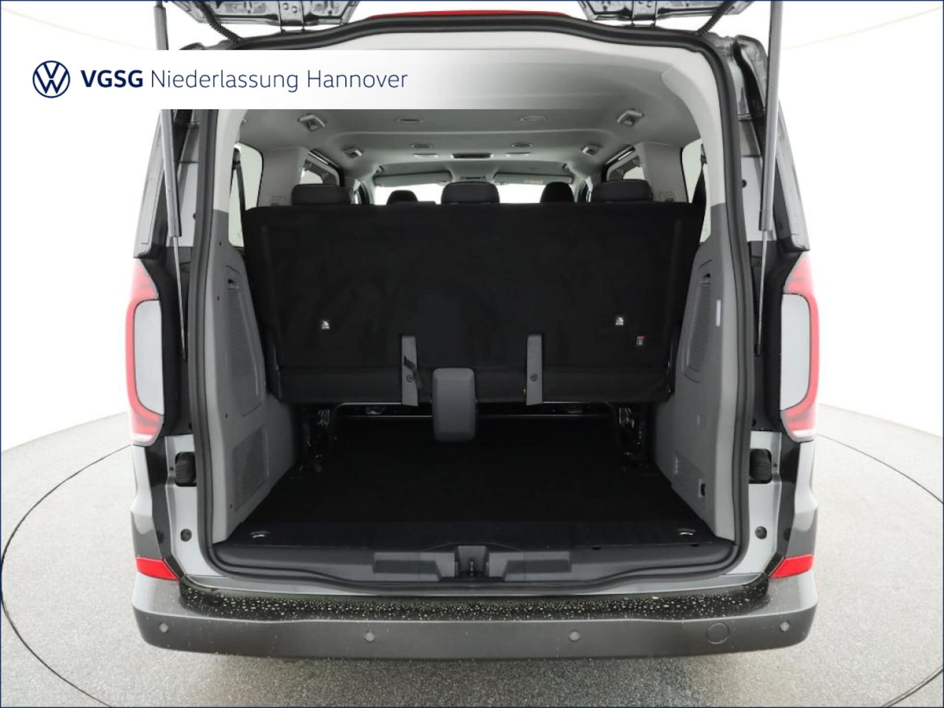 Volkswagen Caravelle Style