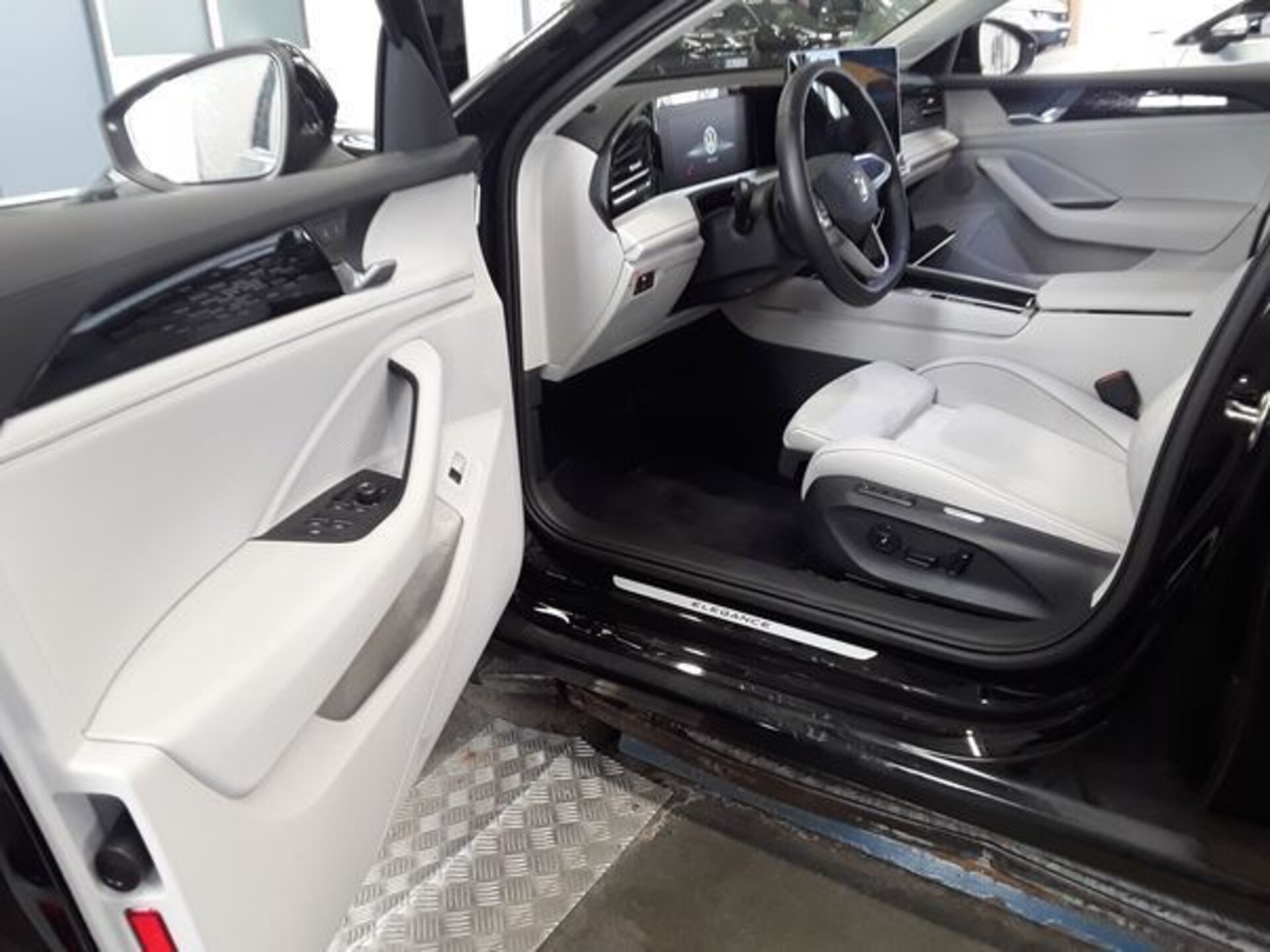 Volkswagen Passat Elegance