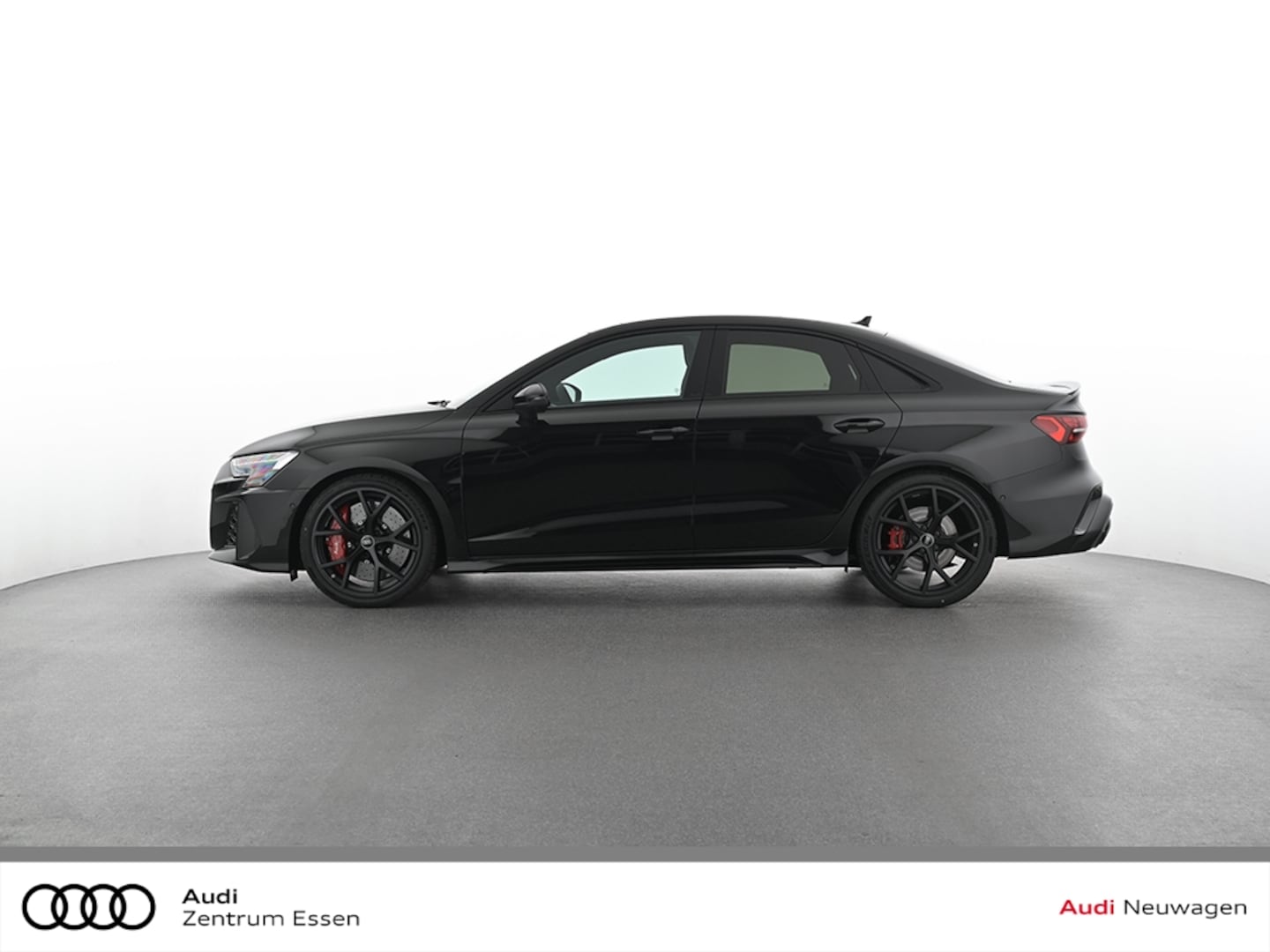 Bild über Audi RS 3 Limousine TFSI quattro 294 kW S tronic - für weitere Informationen kontaktieren Sie den Audi Partner