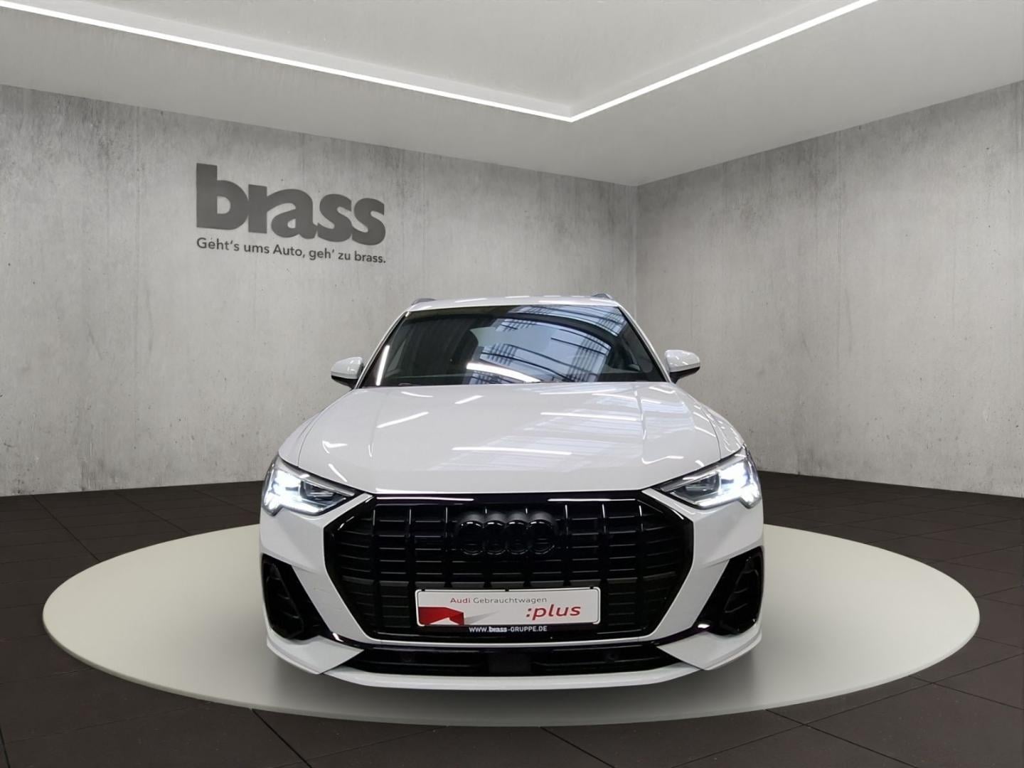 Bild über Audi Q3 S line 35 TDI S tronic - für weitere Informationen kontaktieren Sie den Audi Partner
