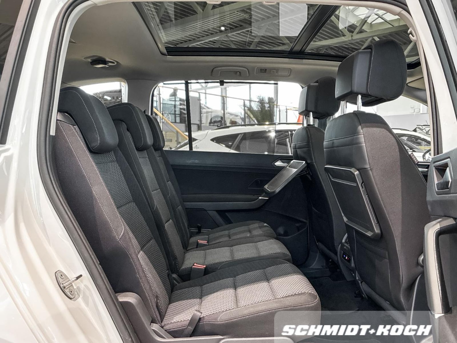 Volkswagen Touran – Bild 8