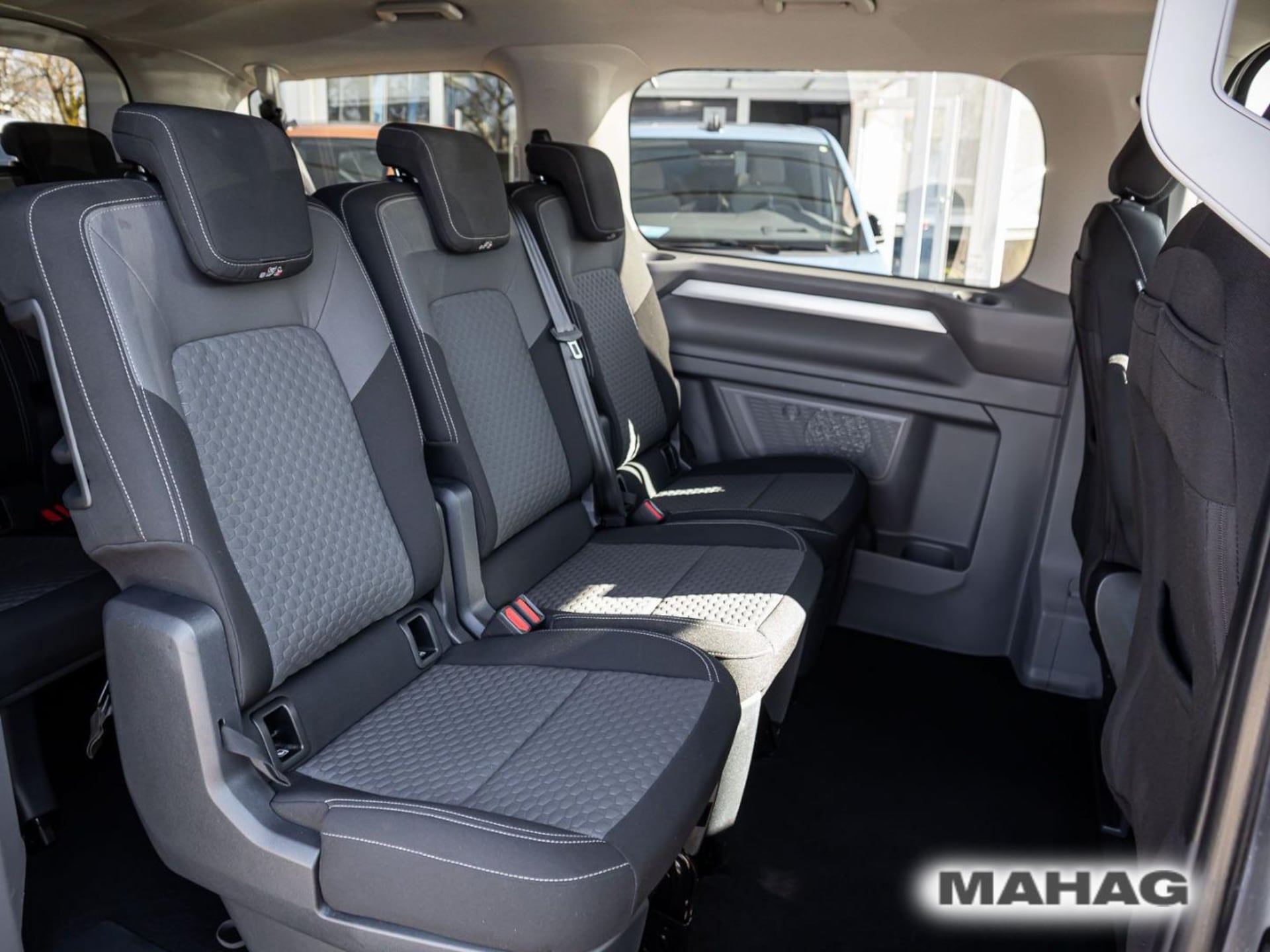 Volkswagen Caravelle Life