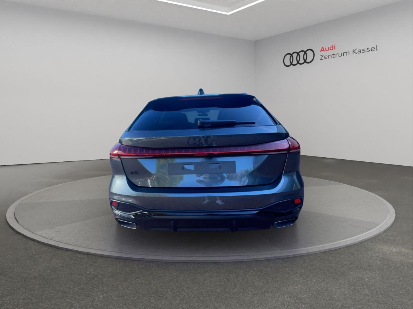 Bild über Audi A5 Avant TFSI 110 kW S tronic - für weitere Informationen kontaktieren Sie den Audi Partner