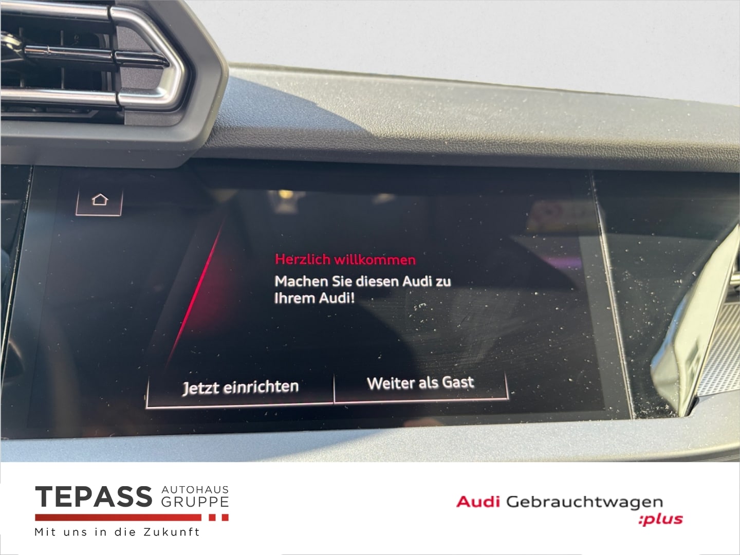 Bild über Audi A3 Sportback TFSI 110 kW S tronic - für weitere Informationen kontaktieren Sie den Audi Partner