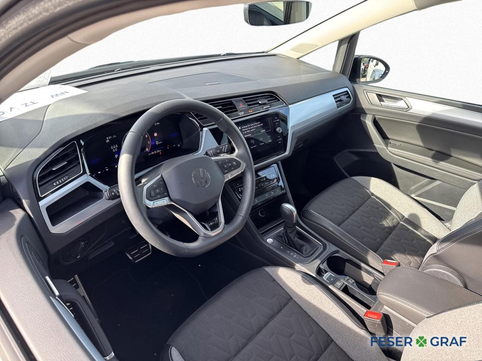 Volkswagen Touran – Bild 8
