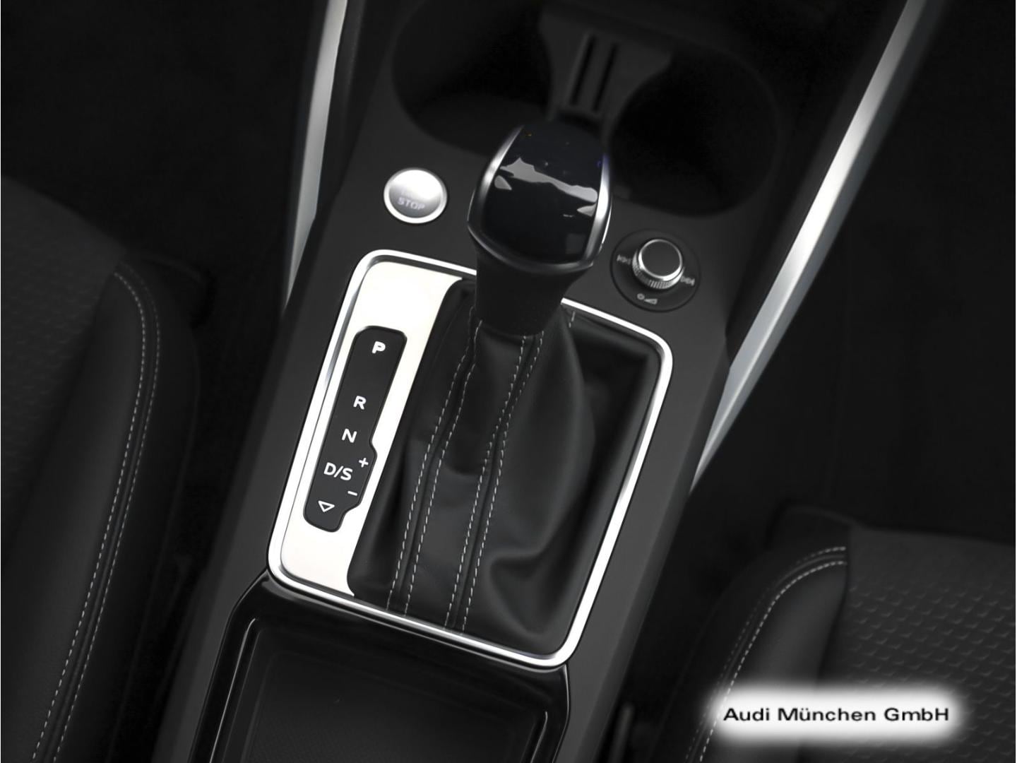 Bild über Audi Q2 S line 40 TFSI quattro S tronic - für weitere Informationen kontaktieren Sie den Audi Partner