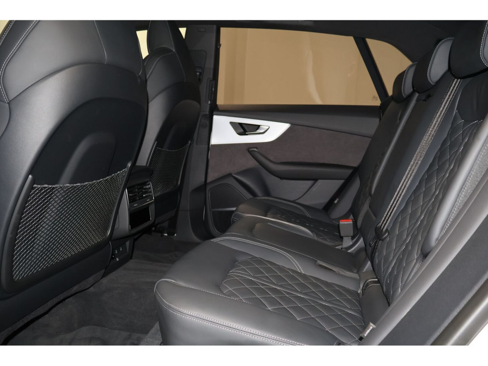 Audi Q8 – Bild 12