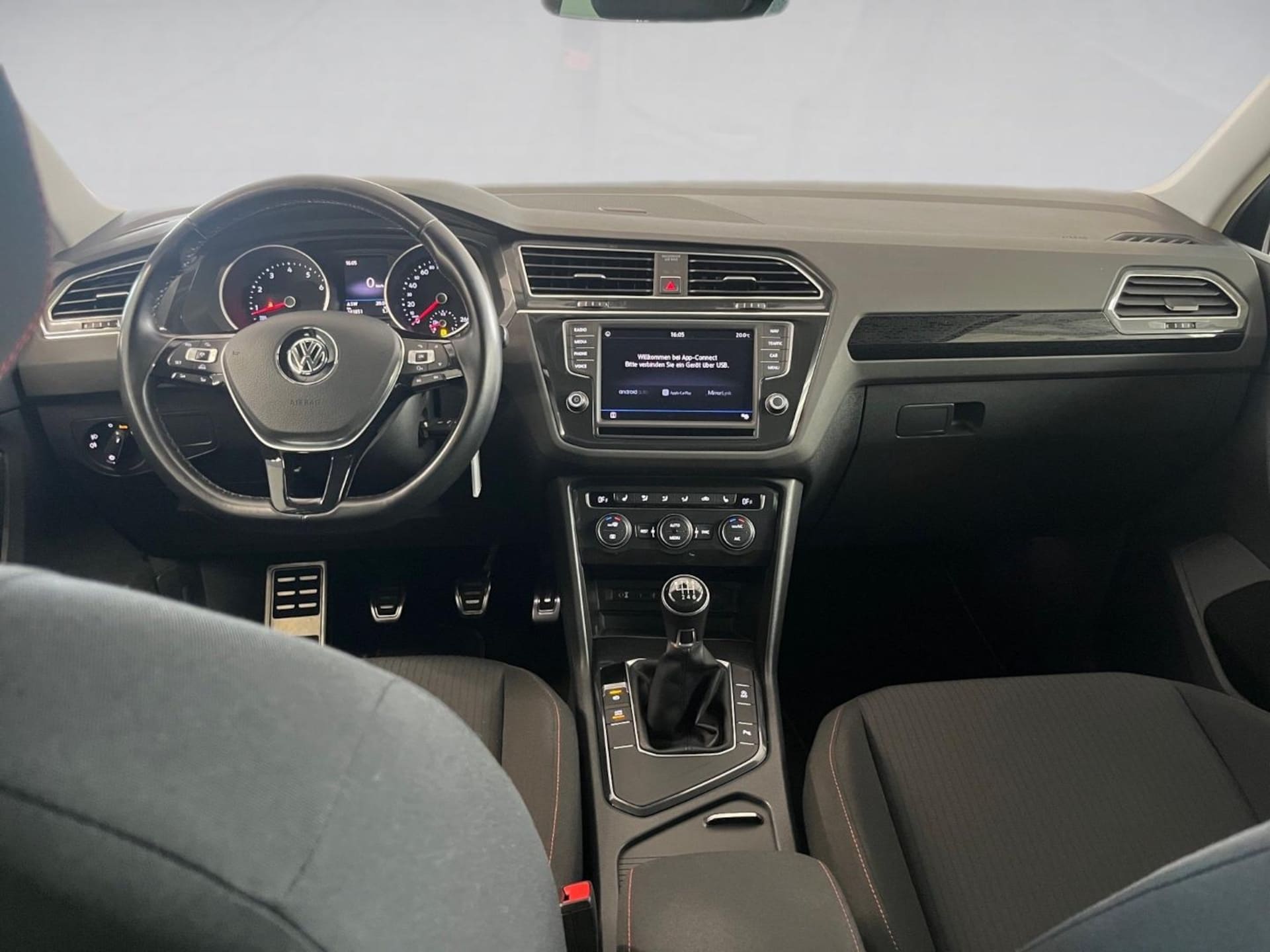 Volkswagen Tiguan SOUND