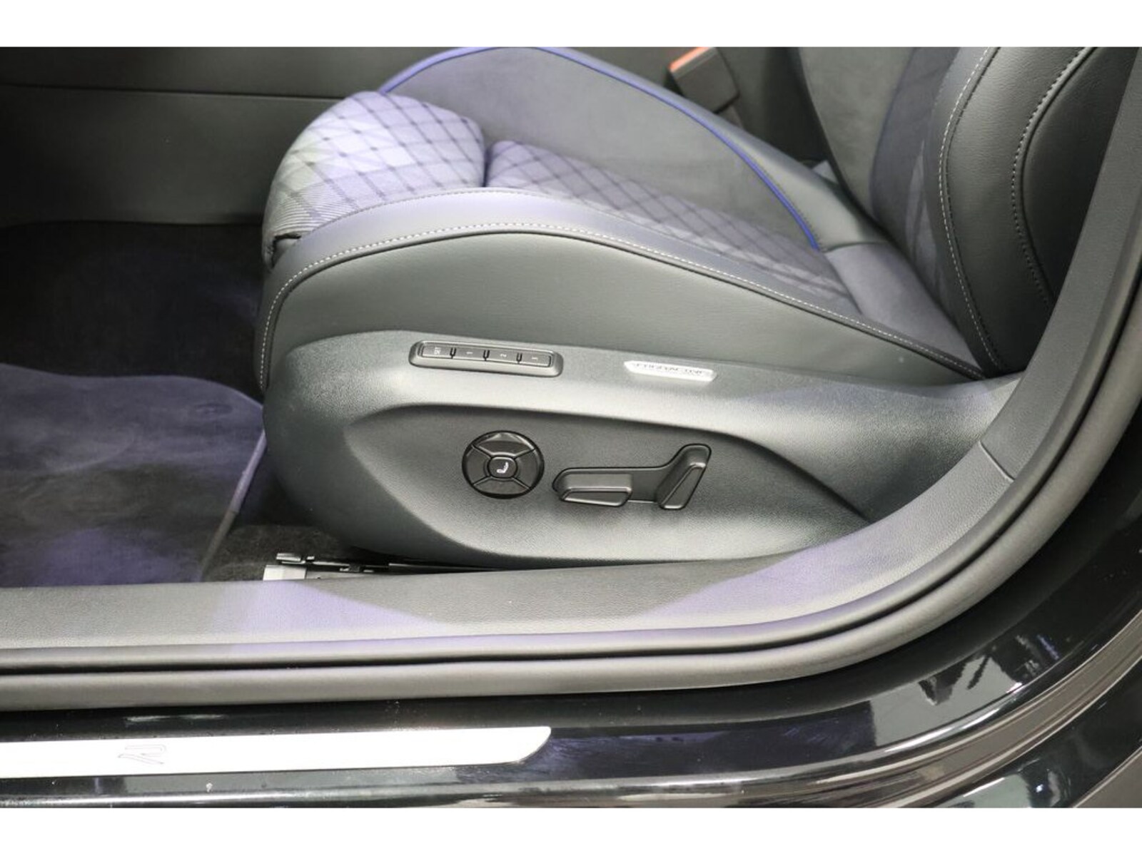 Volkswagen Passat – Bild 22