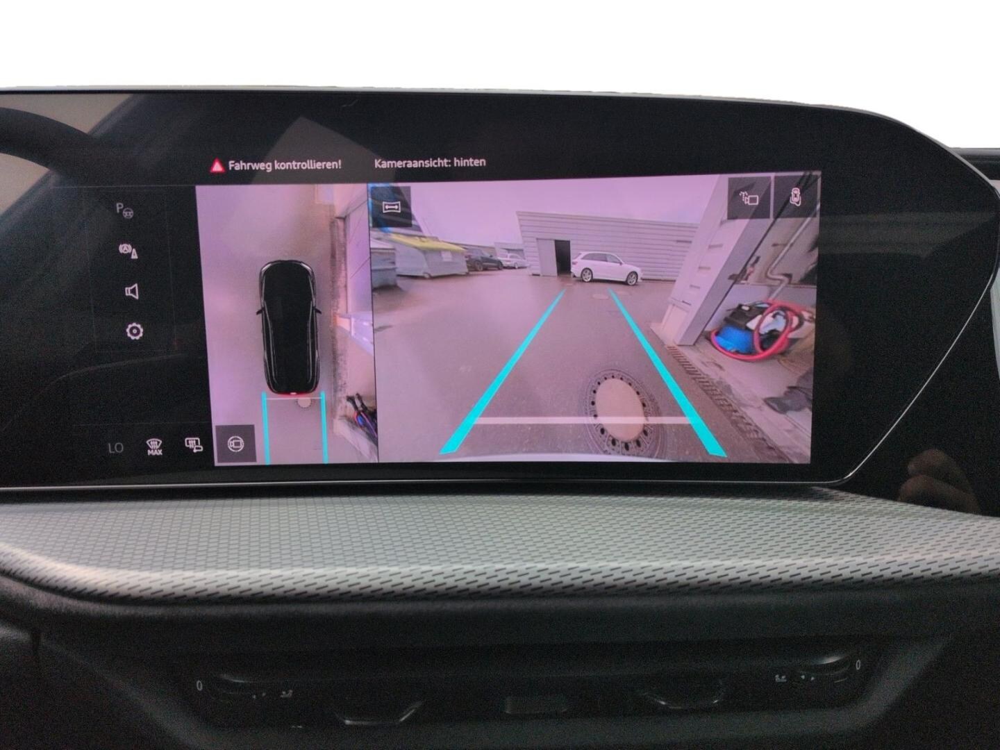 Bild über Audi Q5 SUV TDI quattro 150 kW S tronic - für weitere Informationen kontaktieren Sie den Audi Partner