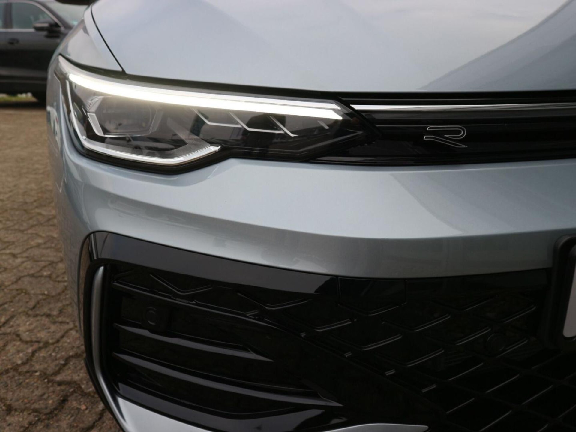 Volkswagen Golf Variant R-Line
