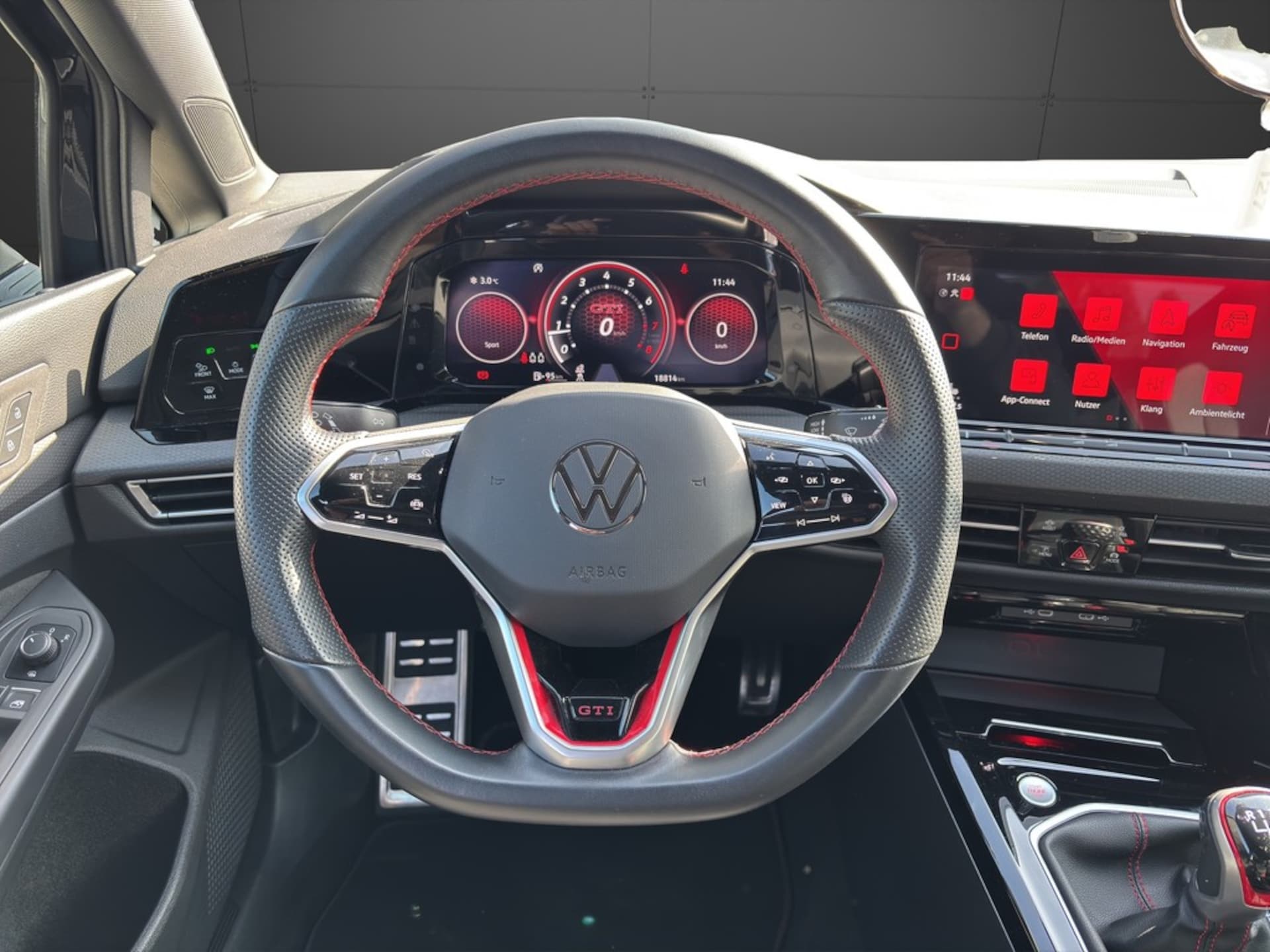 Volkswagen Golf GTI