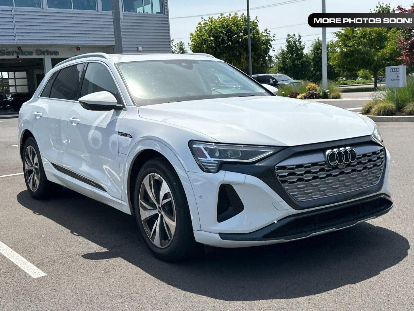 2024 Audi Q8 e-tron 55 114 kWh Premium Plus quattro's photo
