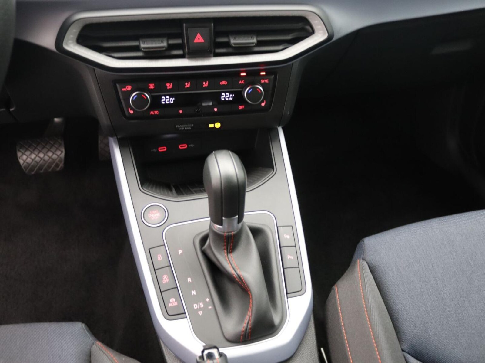 SEAT Arona – Bild 13