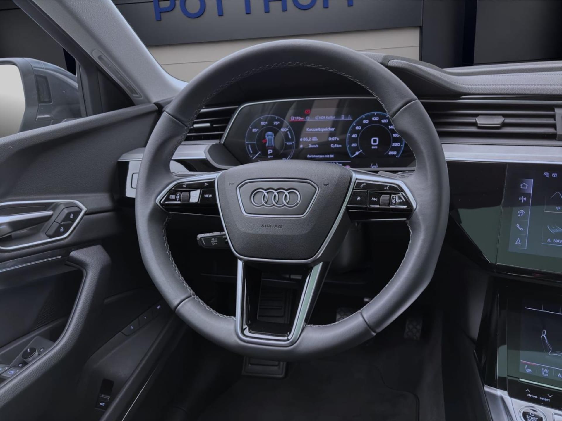 Audi Q8 e-tron Advanced