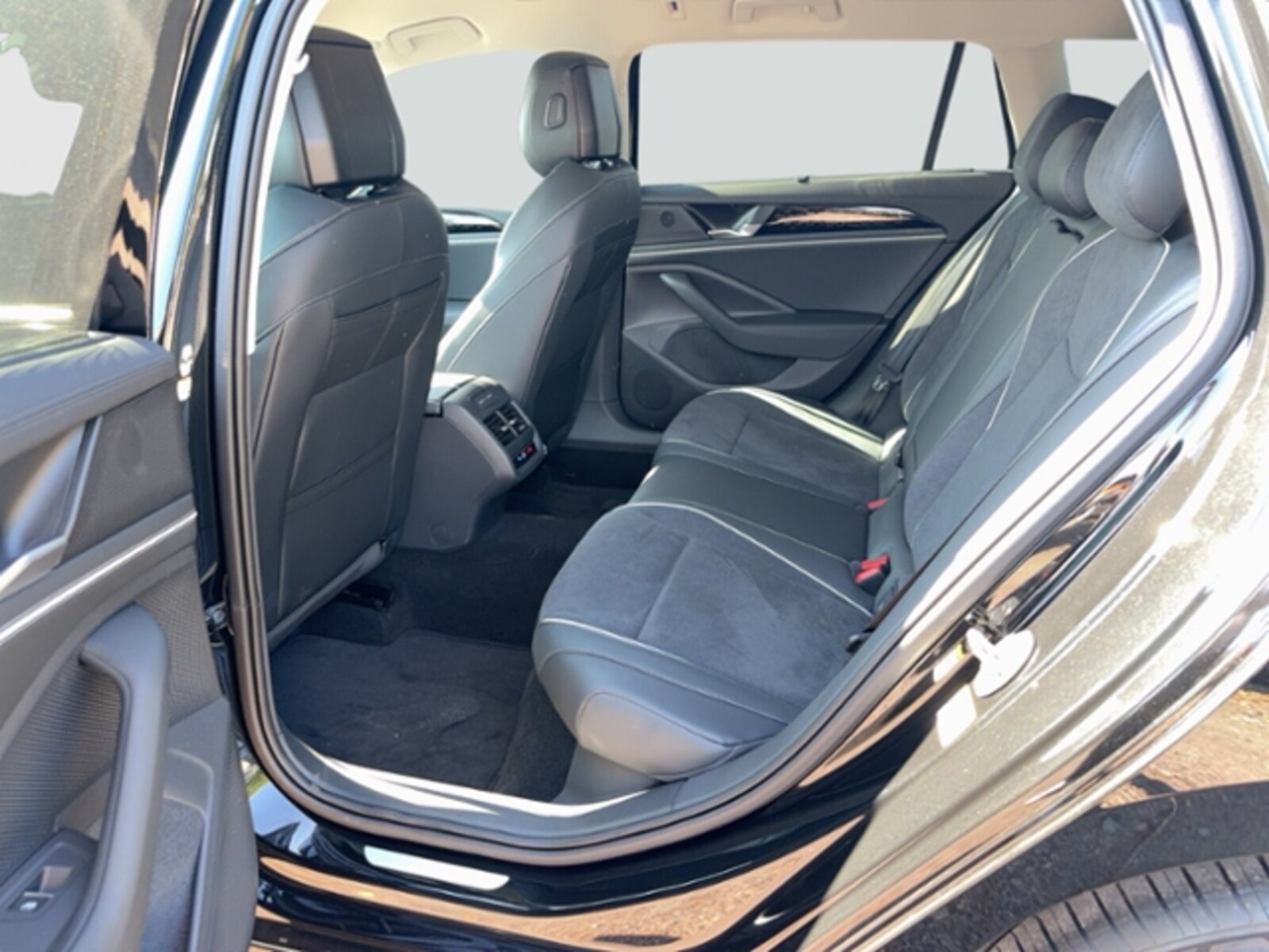 Volkswagen Passat – Bild 15
