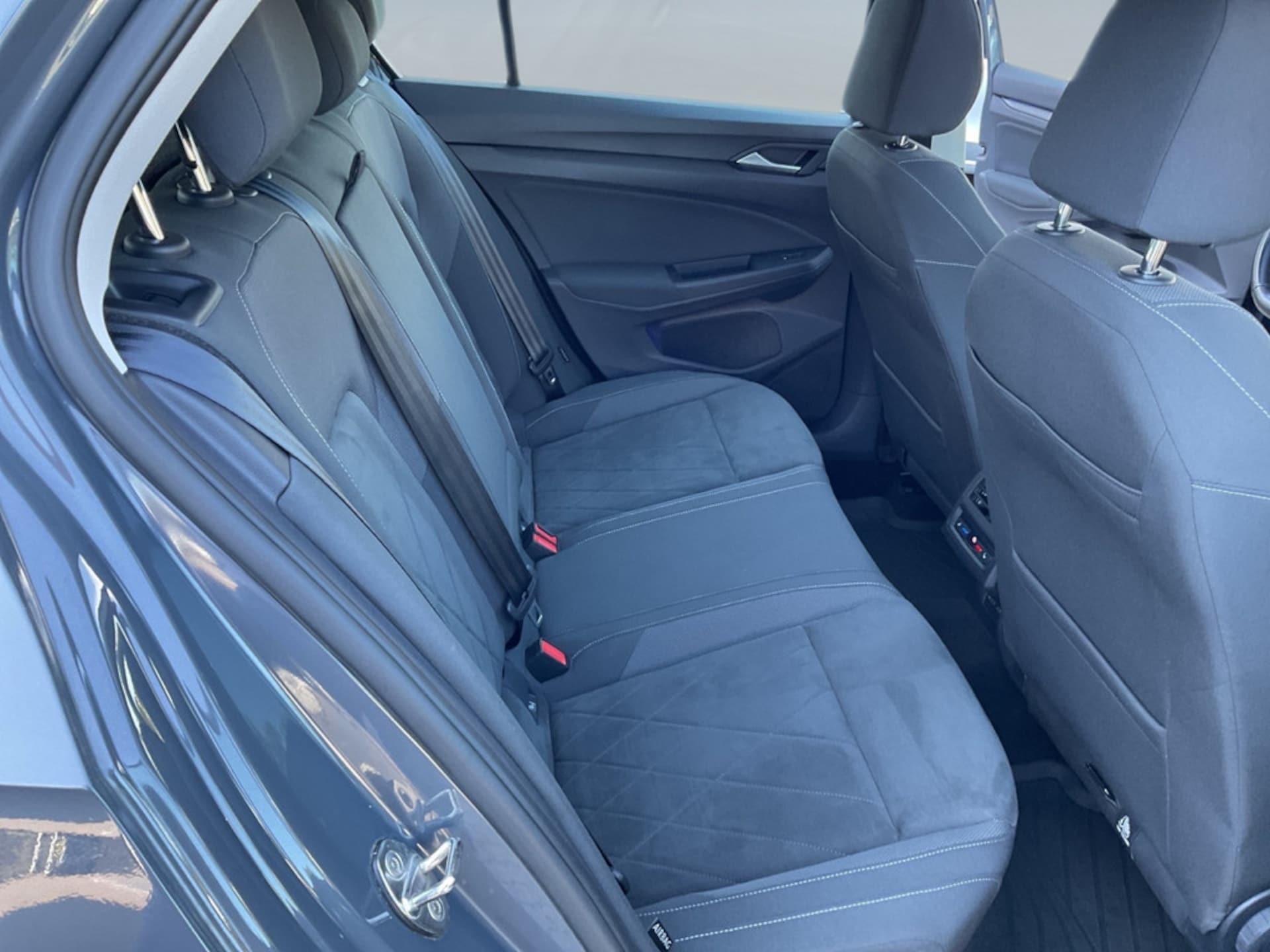 Volkswagen Golf Style