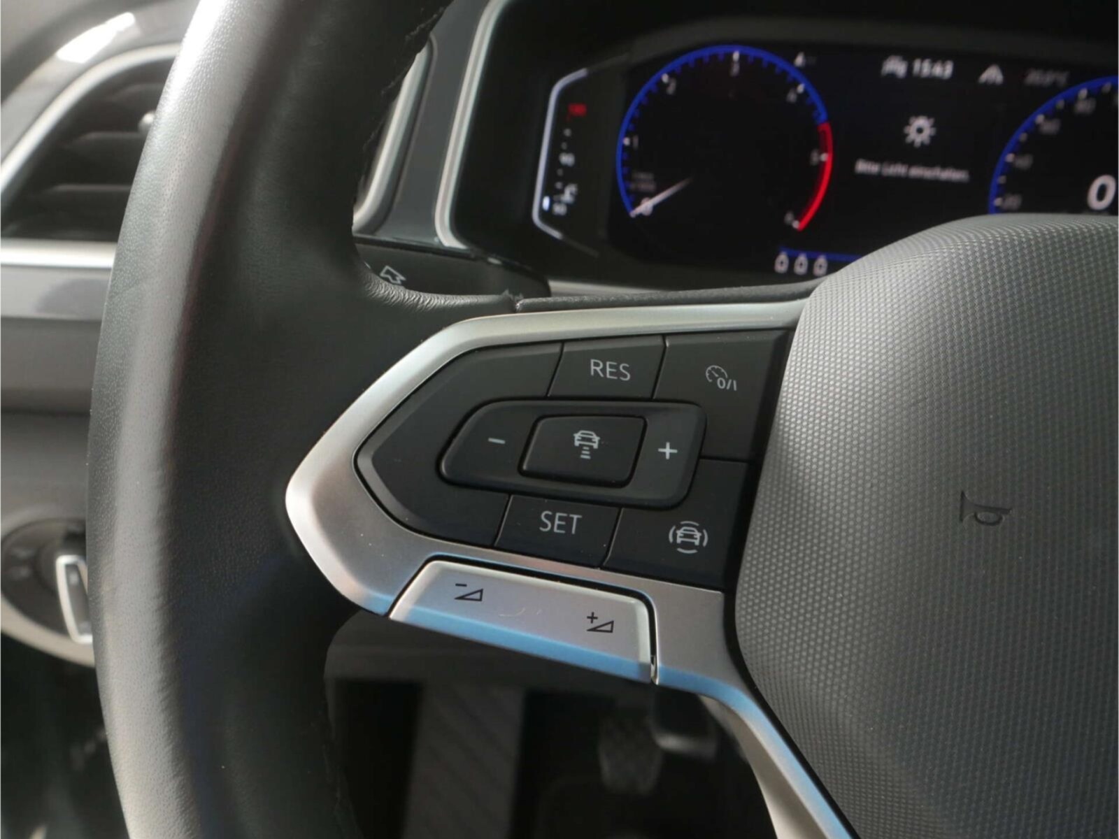 Volkswagen T-Roc – Bild 11