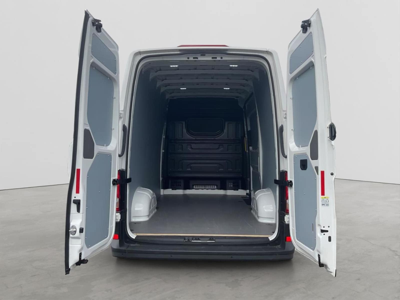 Volkswagen Crafter Kasten mittlerer Radstand – Bild 9