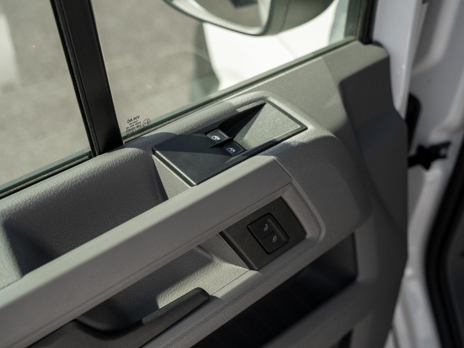 Volkswagen Crafter Kasten mittlerer Radstand – Bild 20