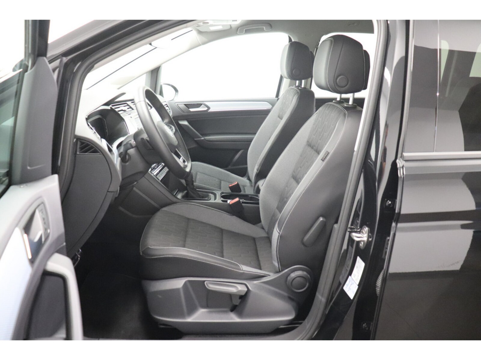 Volkswagen Touran – Bild 9