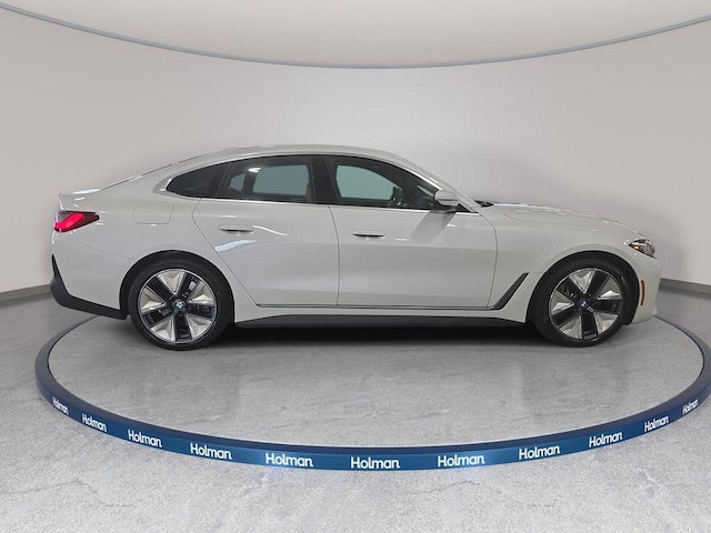 2025 BMW