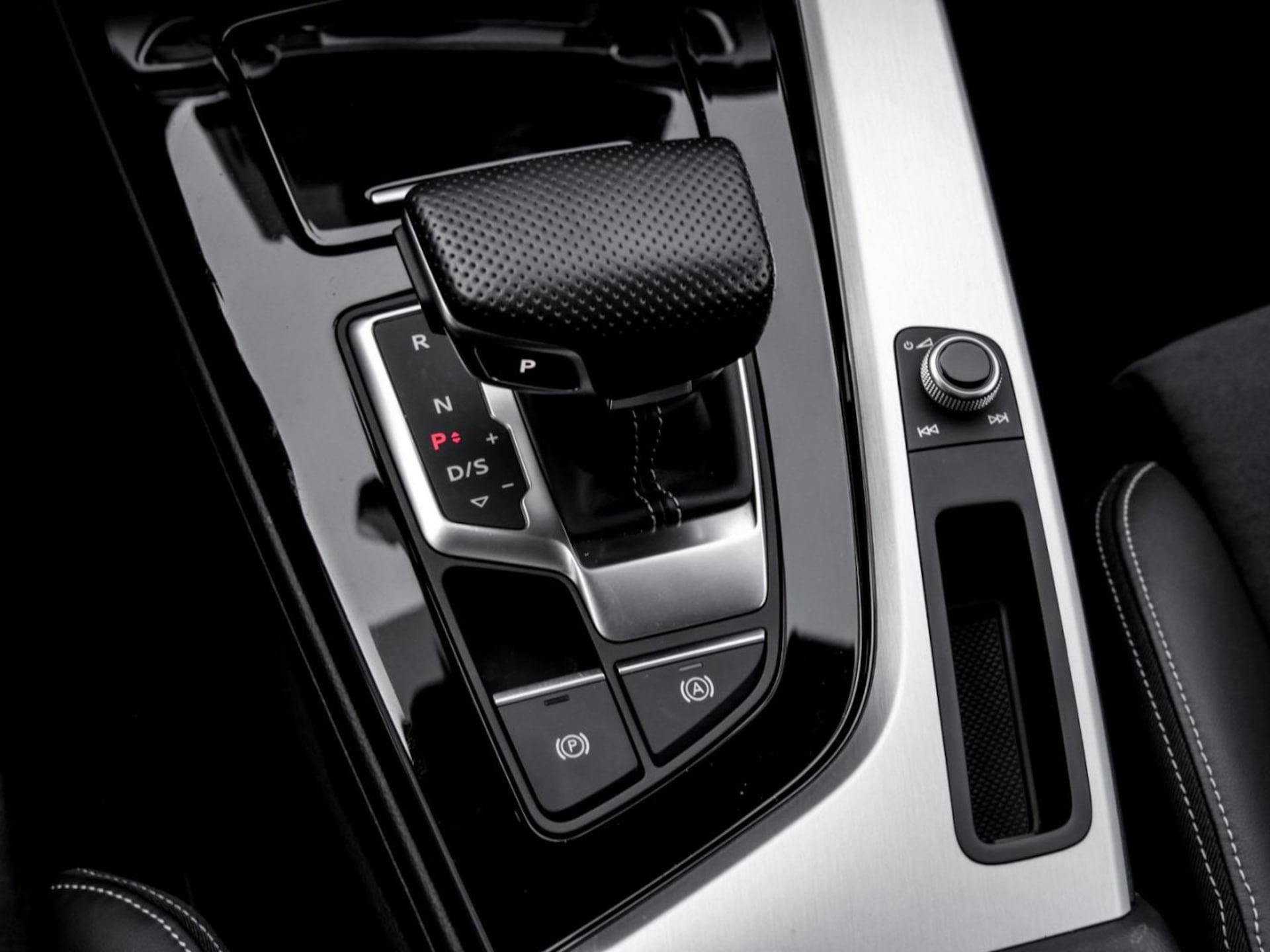 Audi A4 Avant S line