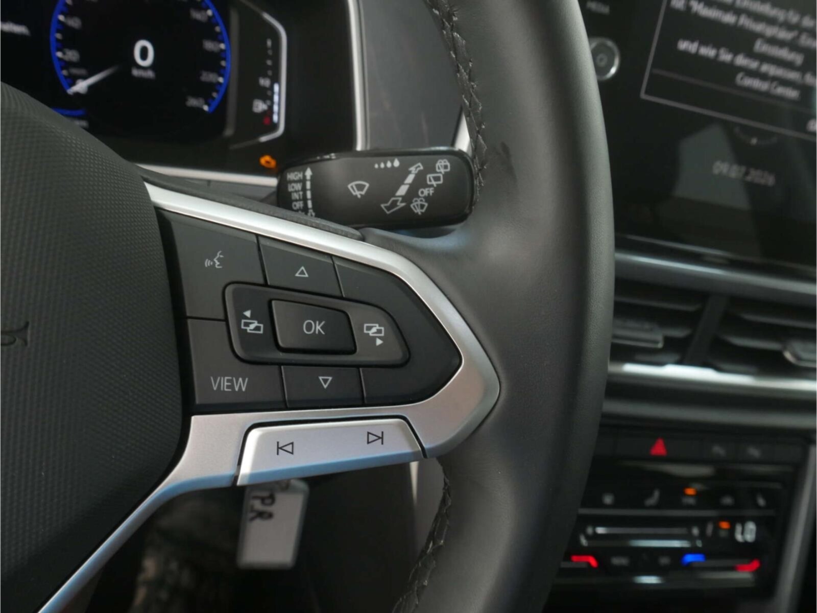 Volkswagen T-Roc – Bild 12
