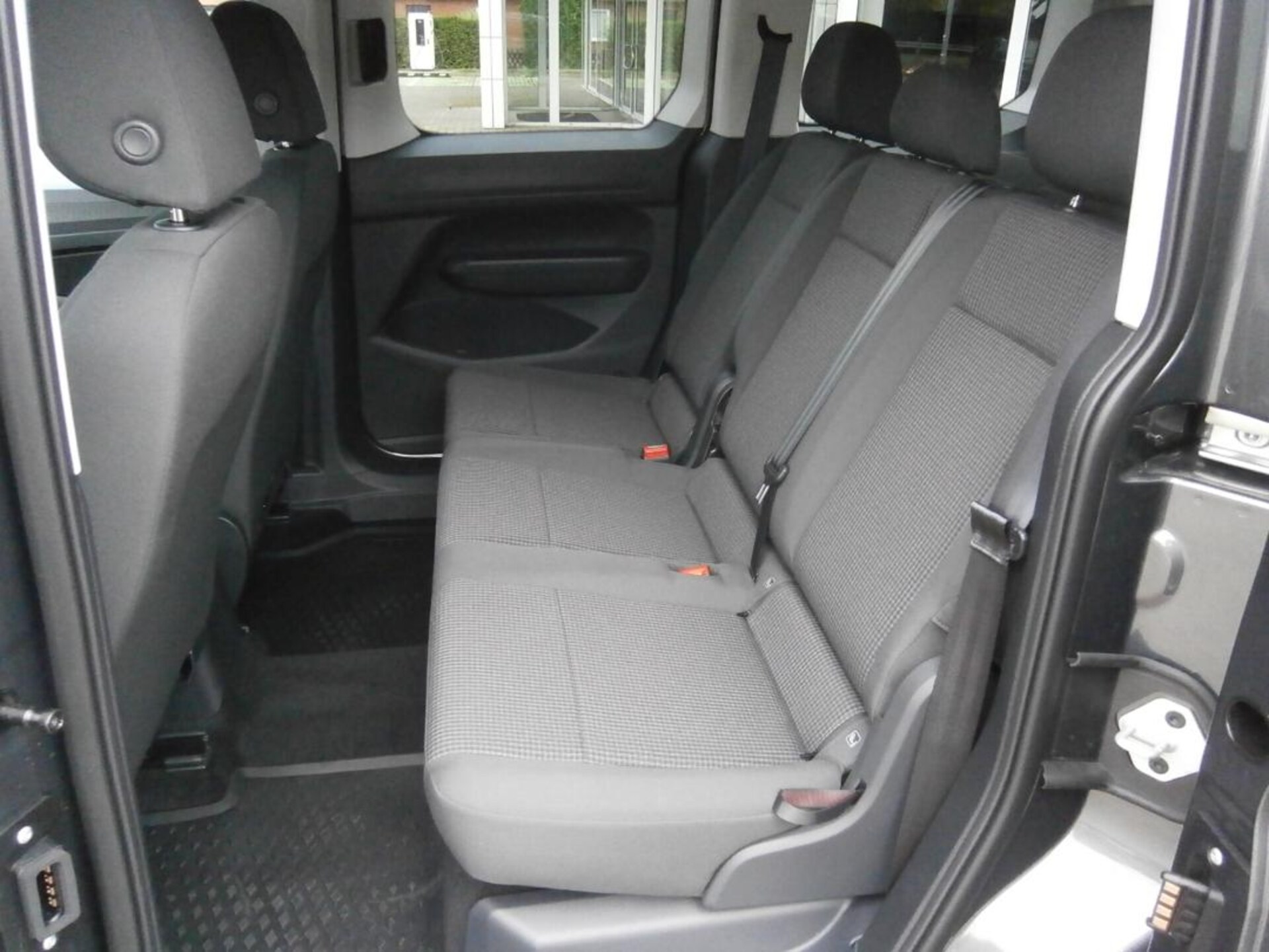 Volkswagen Caddy Basis-Modell