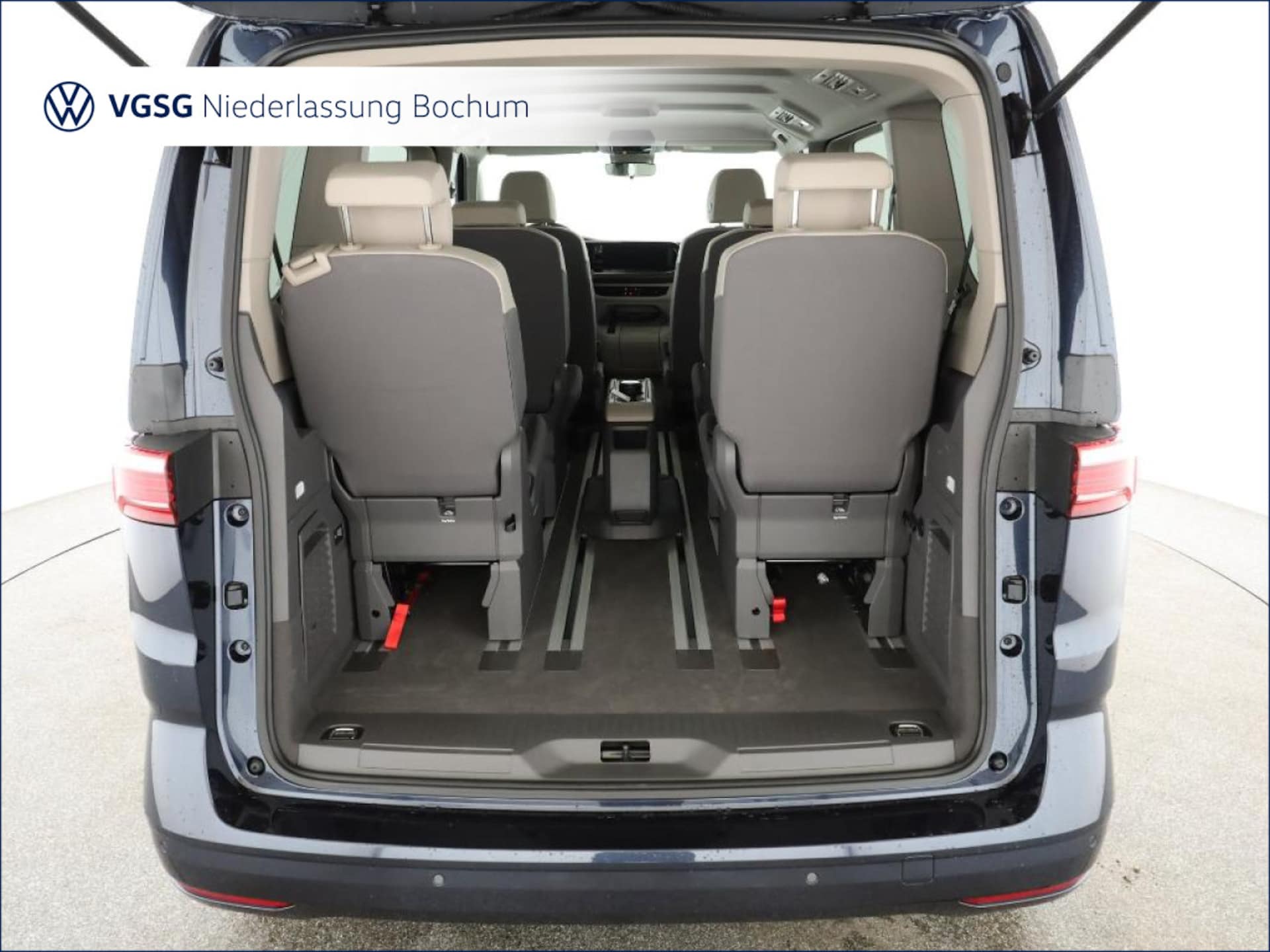 Volkswagen Multivan Basis-Modell