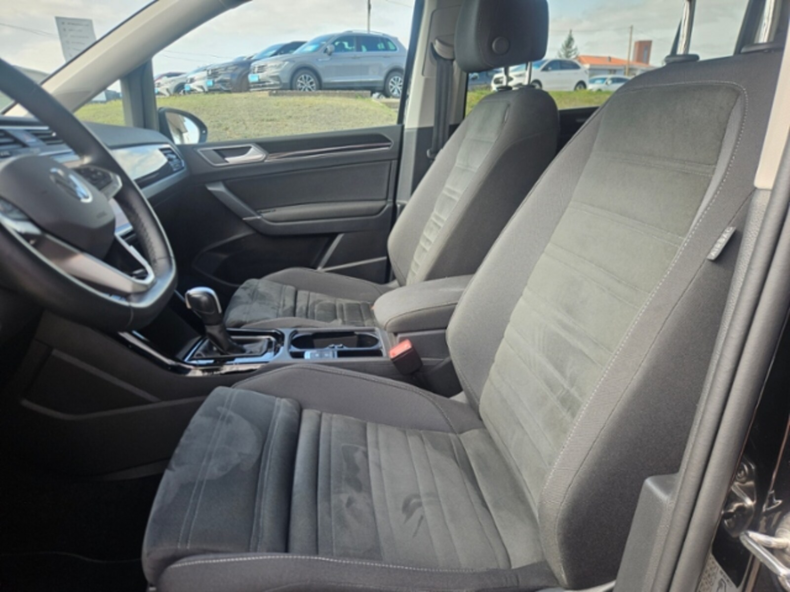 Volkswagen Touran – Bild 10