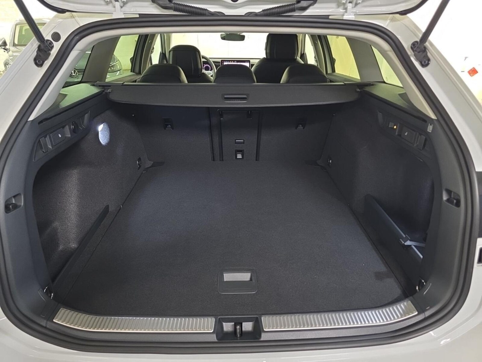 Volkswagen Passat – Bild 15