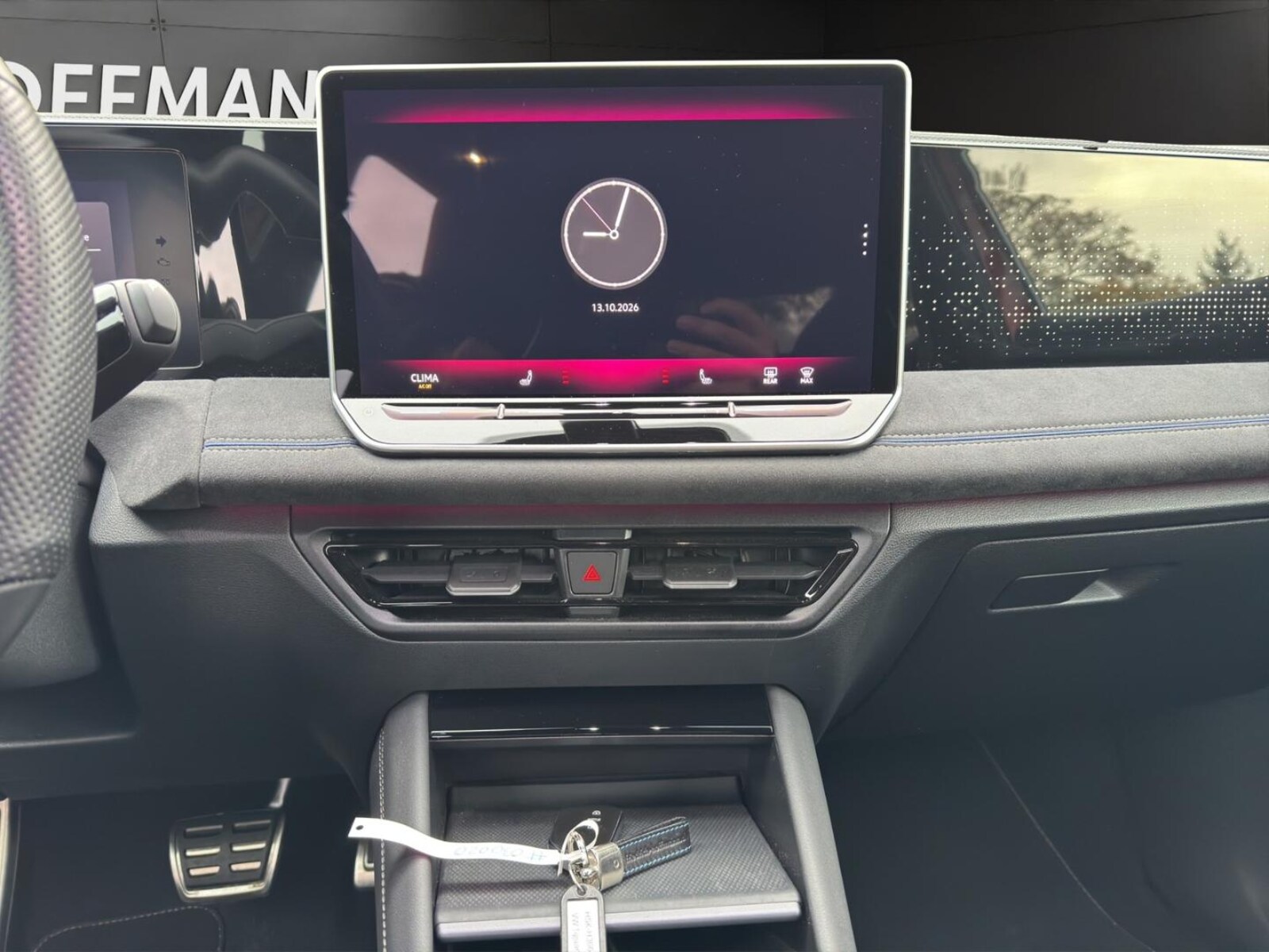Volkswagen Tiguan – Bild 12