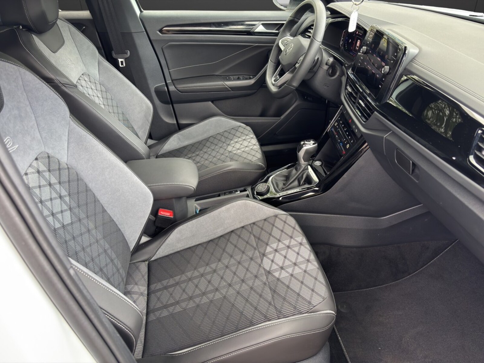 Volkswagen T-Roc – Bild 14