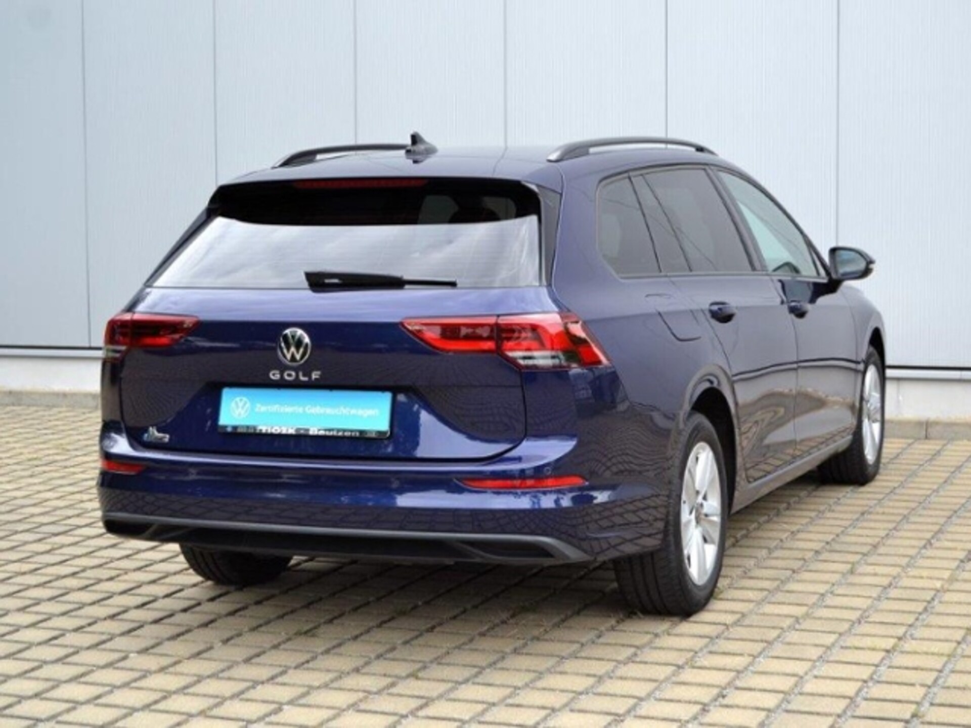 Volkswagen Golf Variant Life