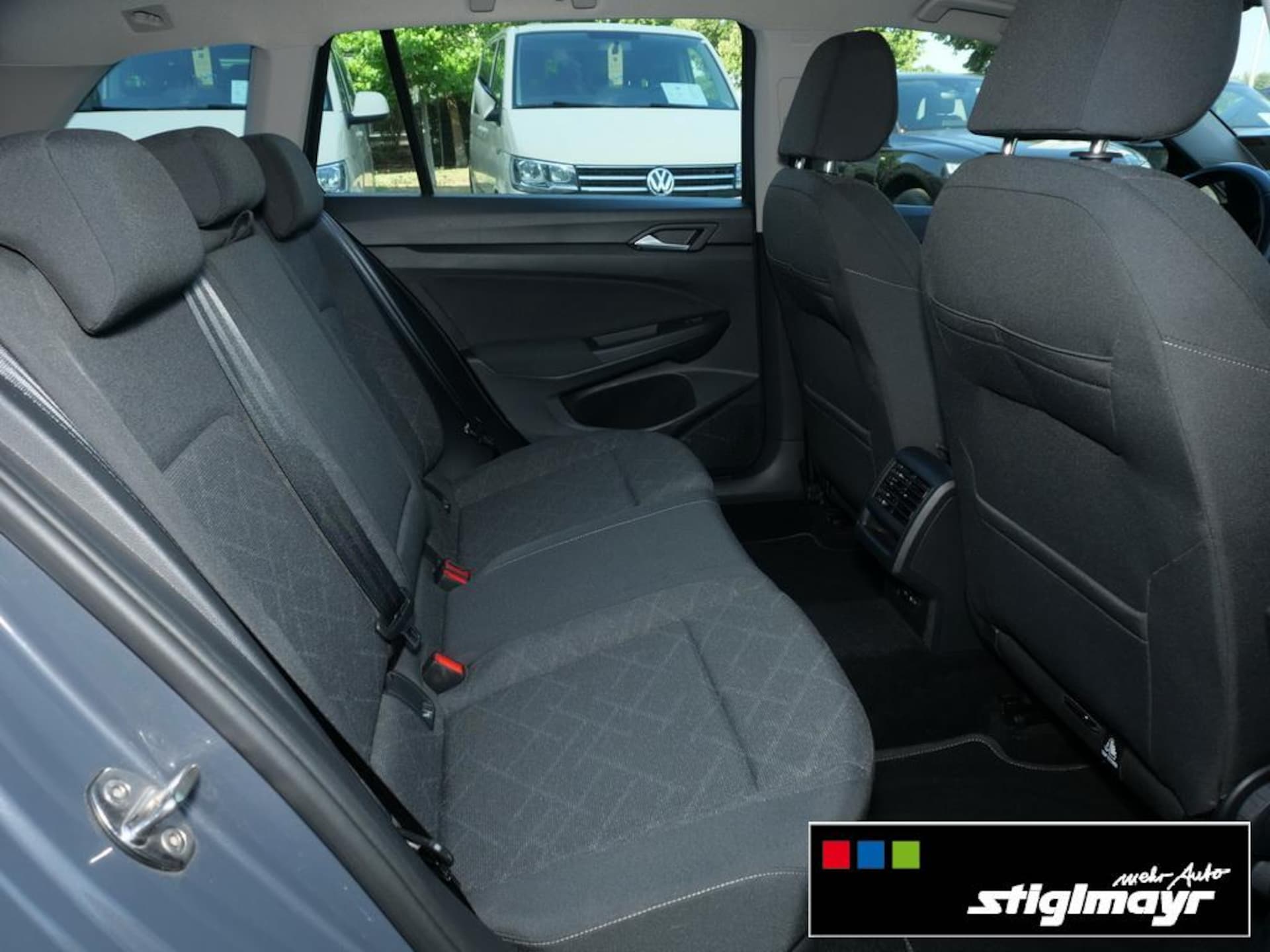 Volkswagen Golf Variant Life