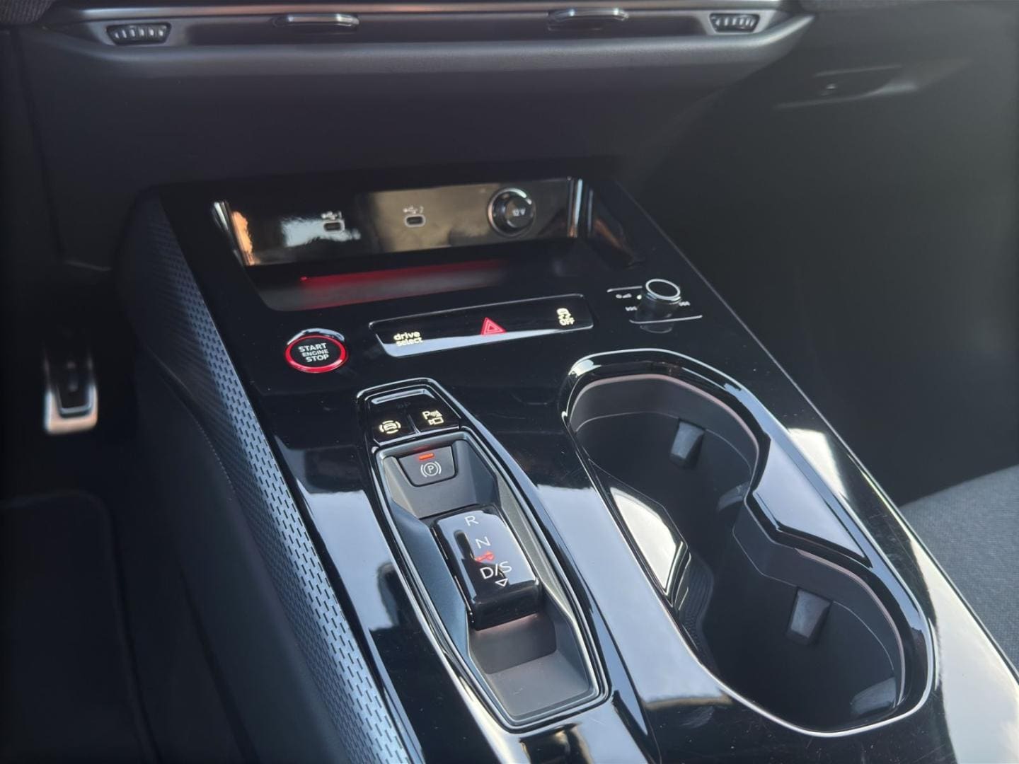 Bild über Audi A5 Avant TDI quattro 150 kW S tronic - für weitere Informationen kontaktieren Sie den Audi Partner
