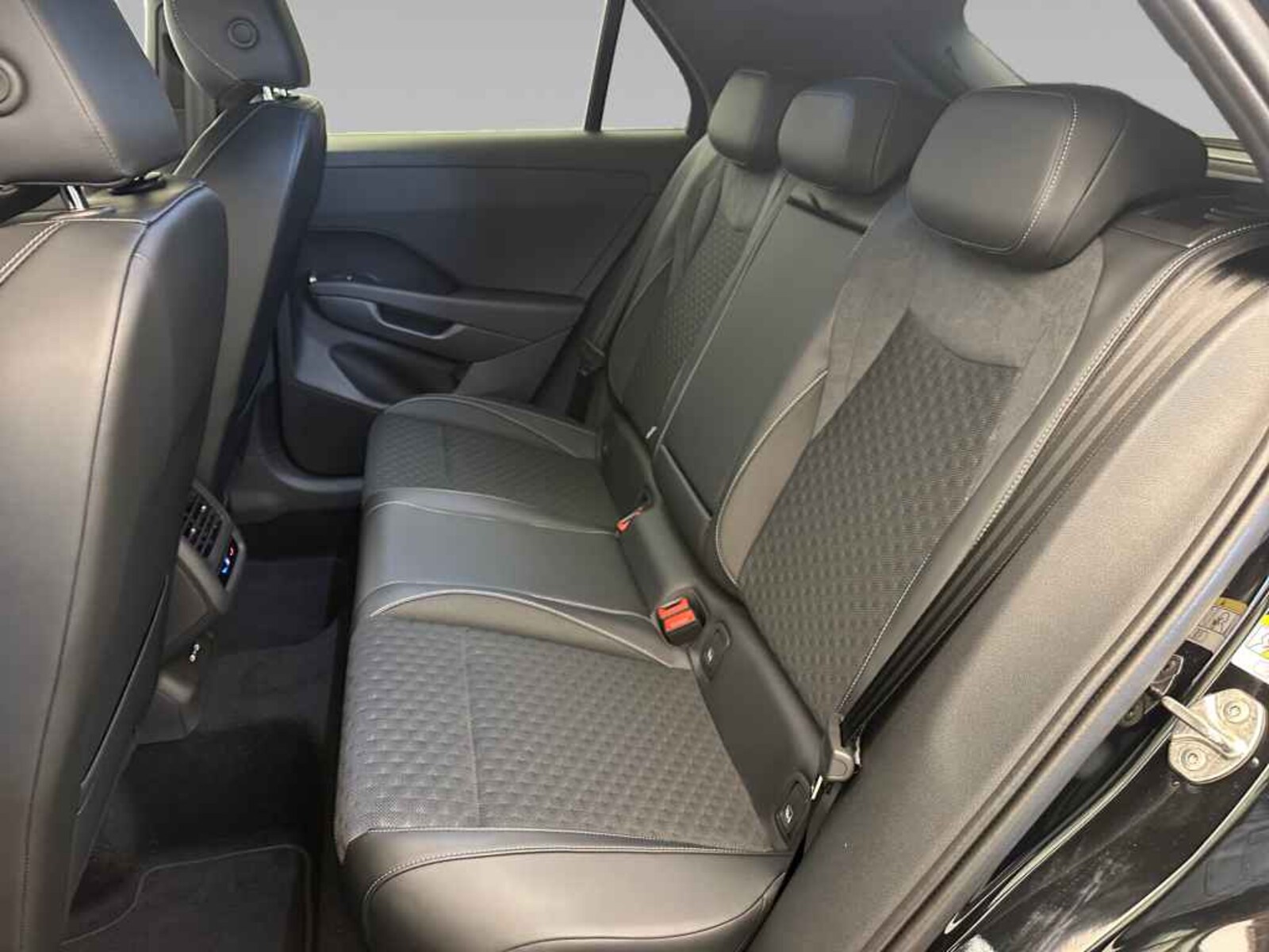 Volkswagen T-Roc – Bild 12