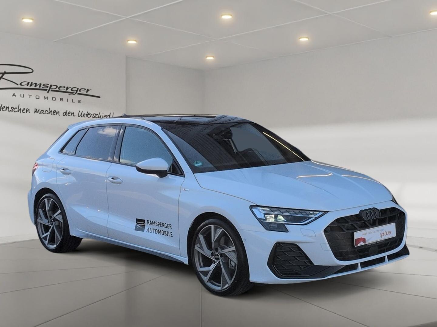 Bild über Audi A3 Sportback S line 35 TFSI S tronic - für weitere Informationen kontaktieren Sie den Audi Partner