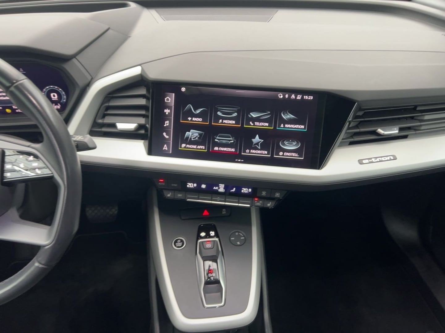Bild über Audi Q4 e-tron 40 e-tron - für weitere Informationen kontaktieren Sie den Audi Partner
