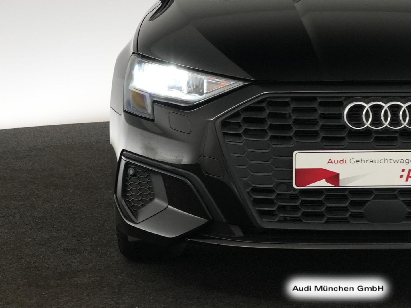 Bild über Audi A3 Sportback 35 TFSI S tronic - für weitere Informationen kontaktieren Sie den Audi Partner