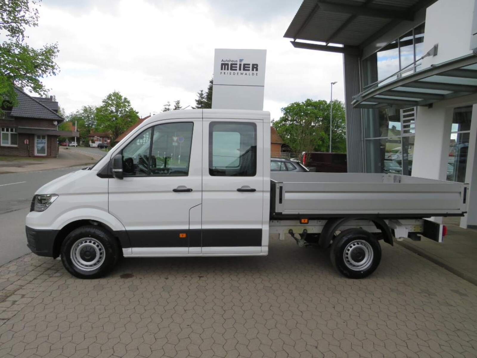 Volkswagen Crafter Doppelkabine mittlerer Radstand – Bild 5