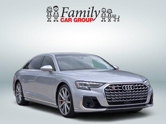 2022 Audi S8 L