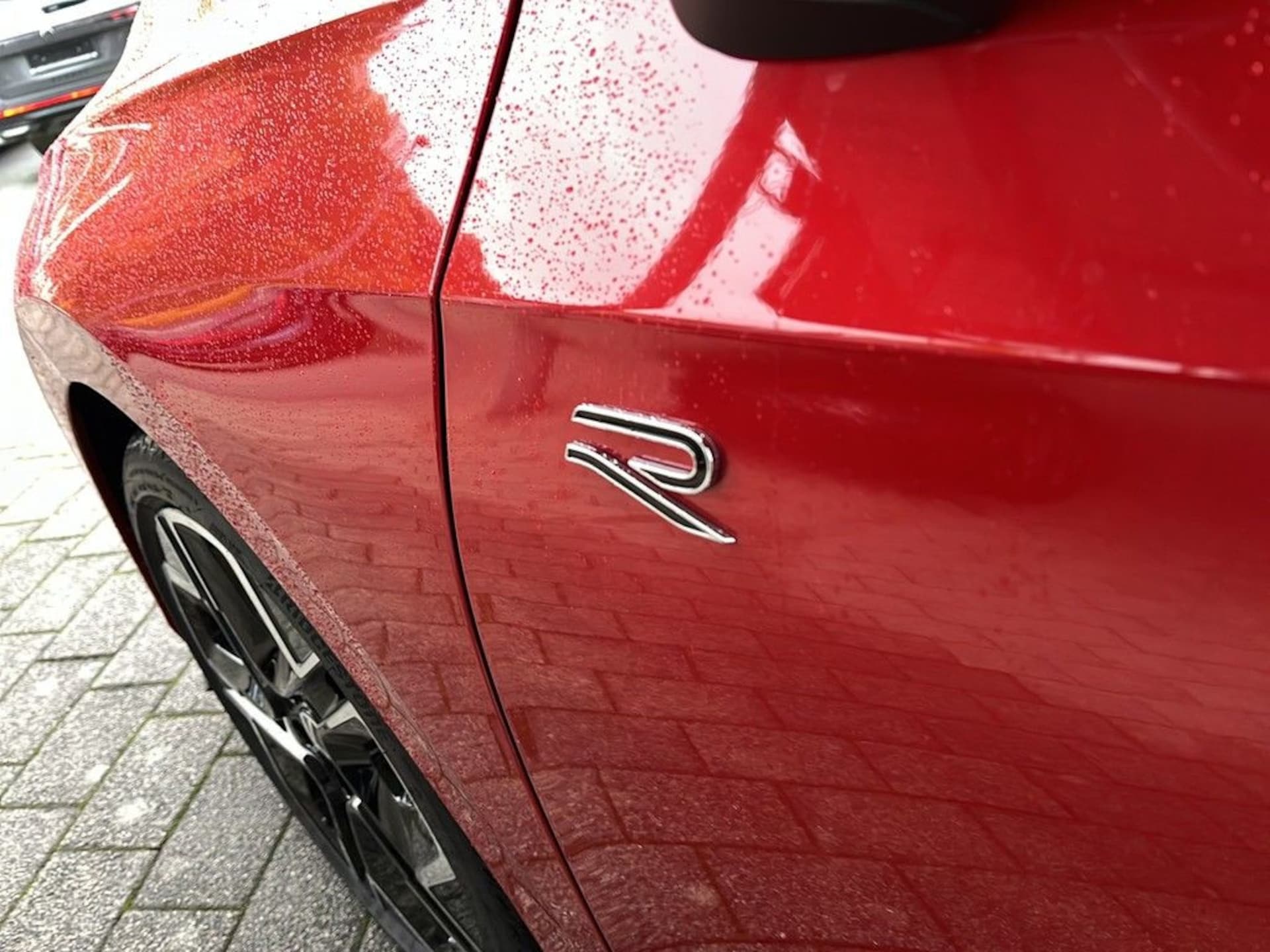 Volkswagen Golf R-Line