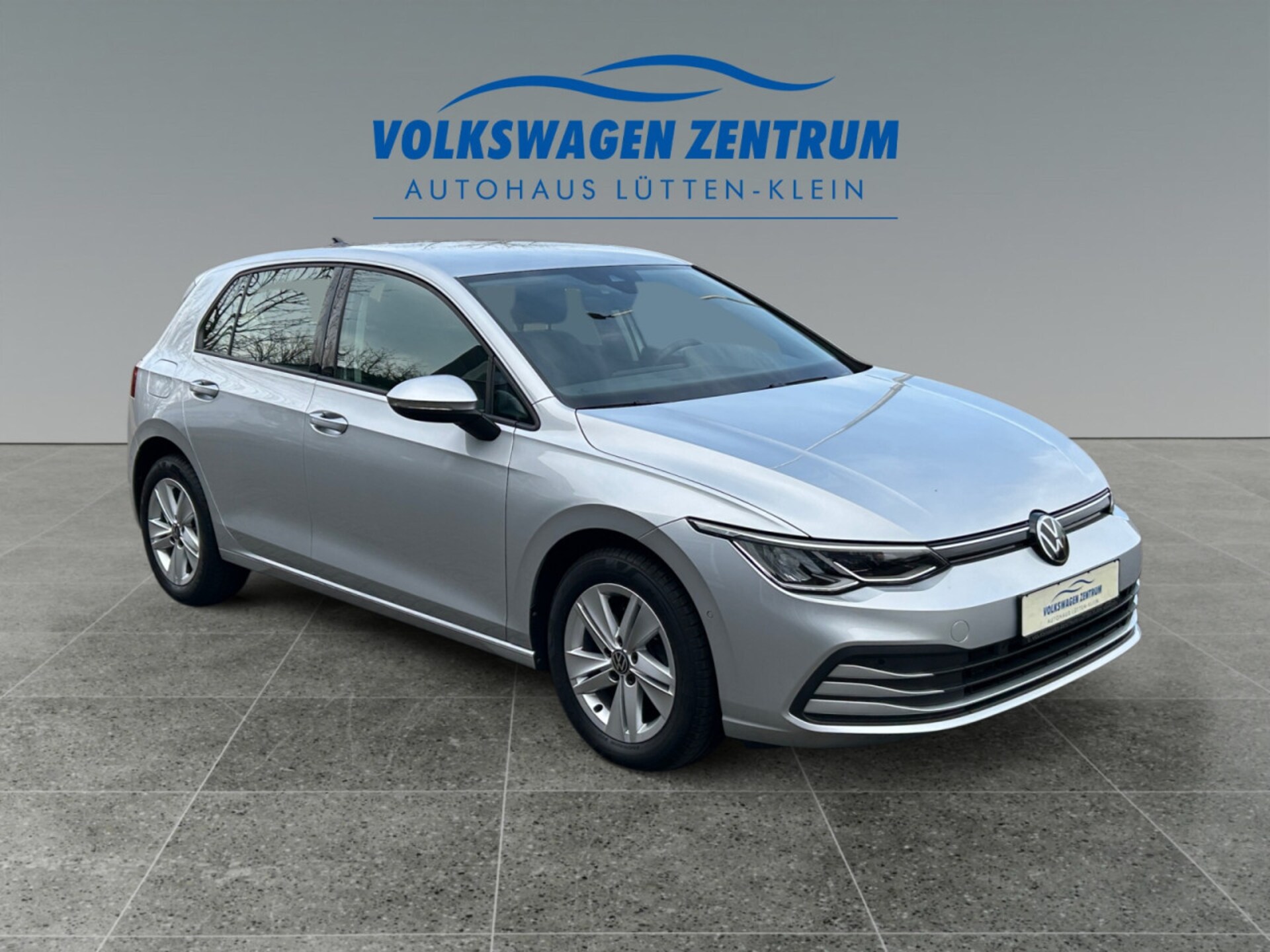 Volkswagen Golf Life