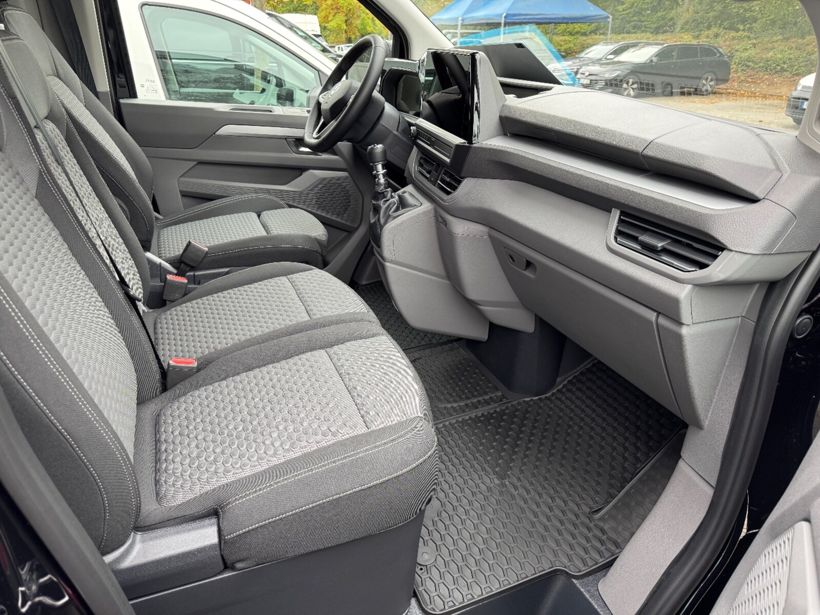 Volkswagen Transporter Kasten langer Radstand – Bild 11