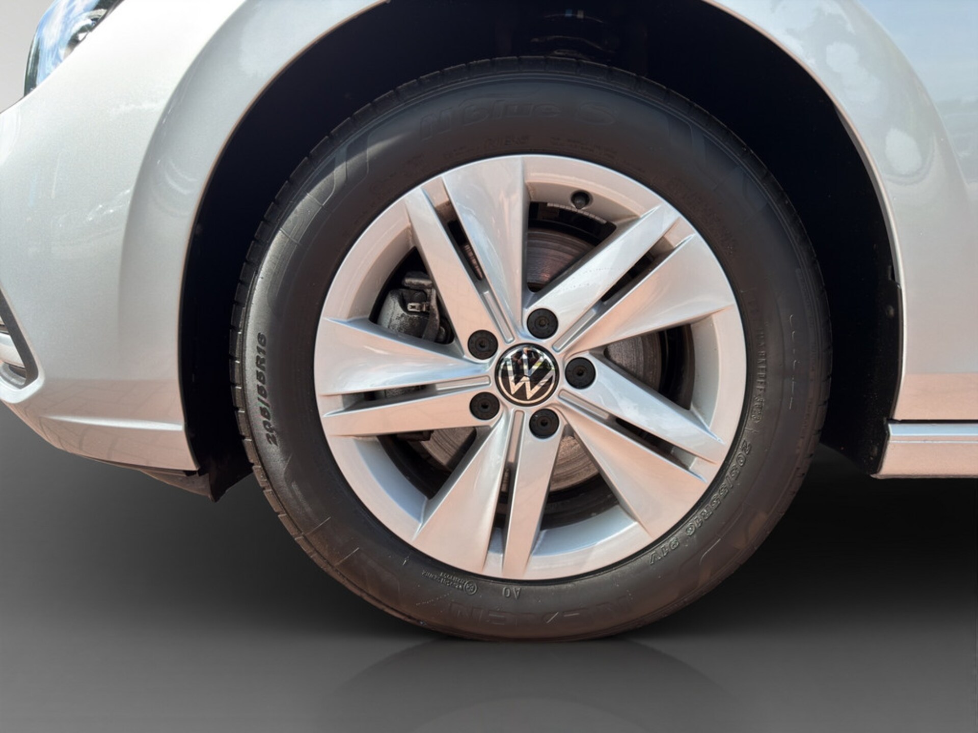 Volkswagen Golf Variant Life