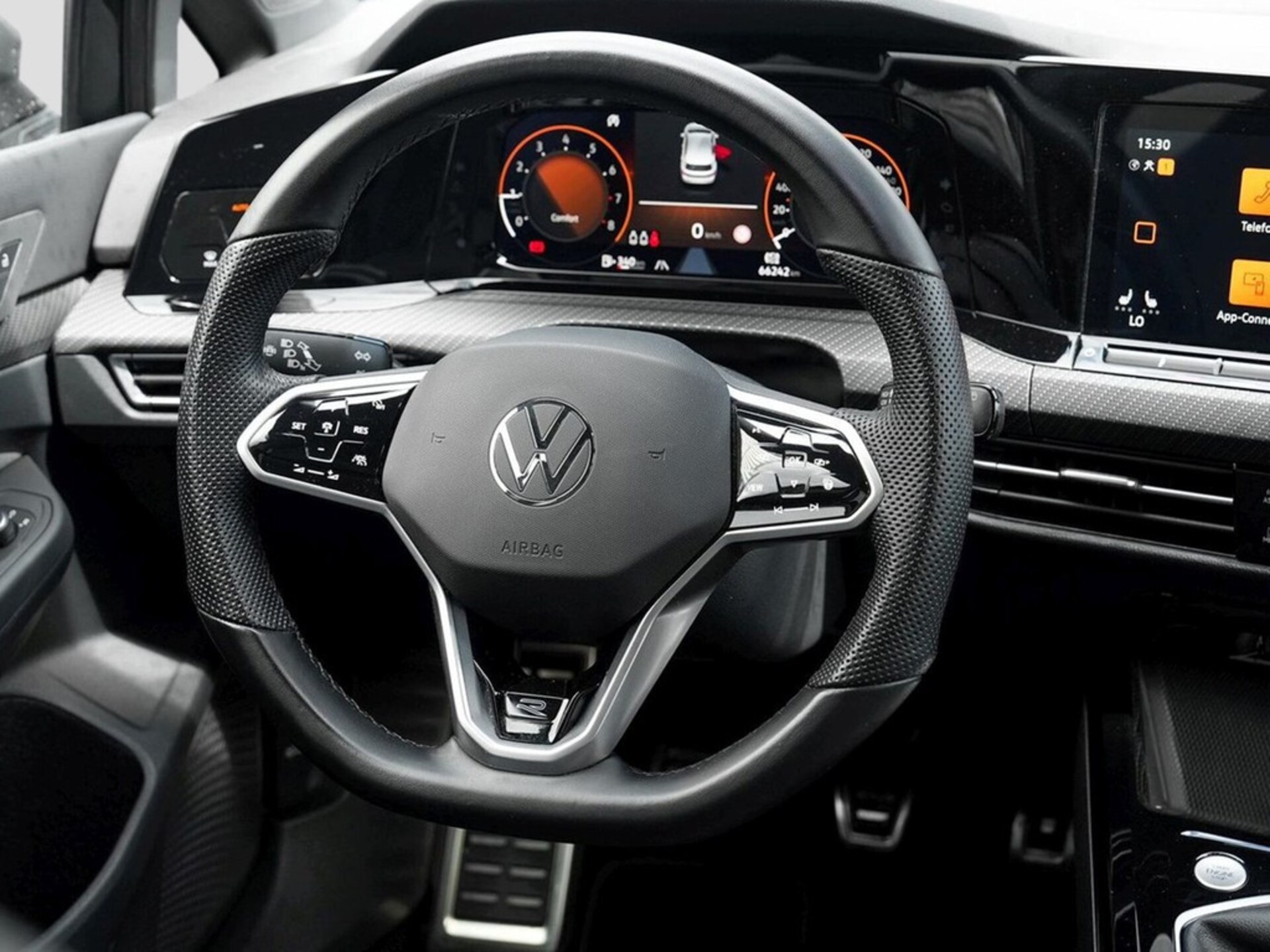 Volkswagen Golf R-Line
