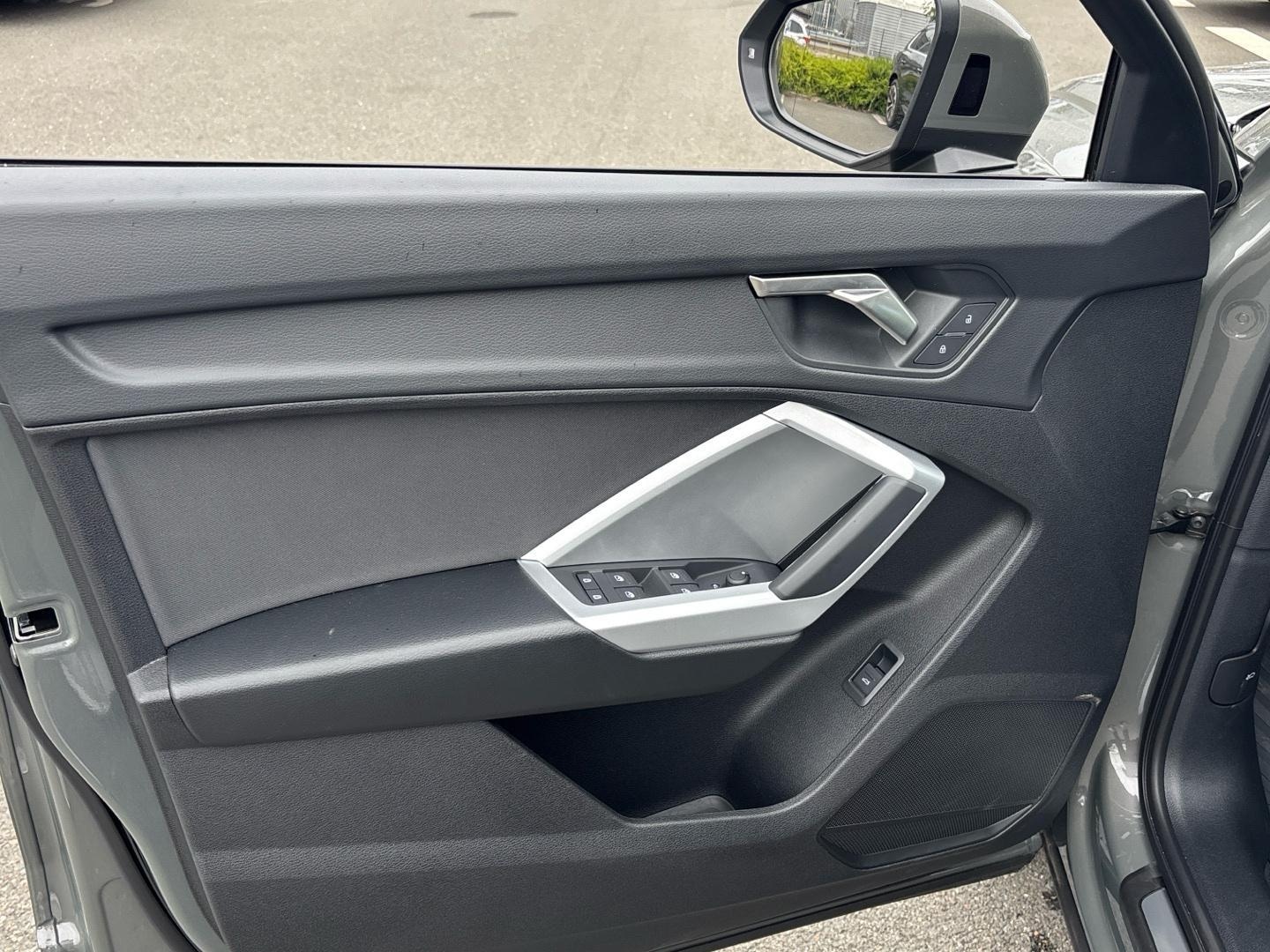 Bild über Audi Q3 TFSI 110 kW S tronic - für weitere Informationen kontaktieren Sie den Audi Partner