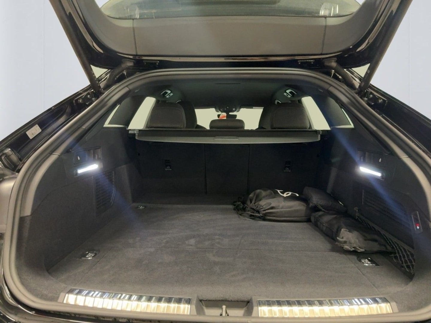 Bild über Audi A6 Avant e-hybrid e-hybrid quattro 220 kW S tronic - für weitere Informationen kontaktieren Sie den Audi Partner